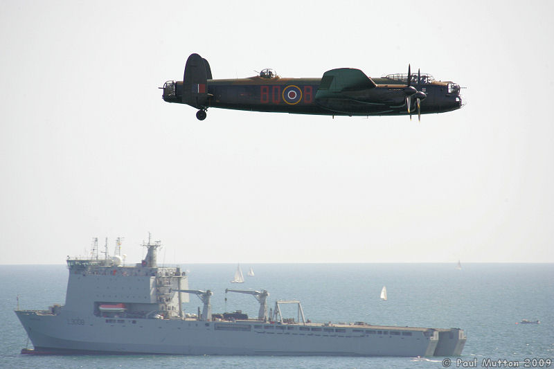  A8V7323 Lancaster and RFA Mounts Bay